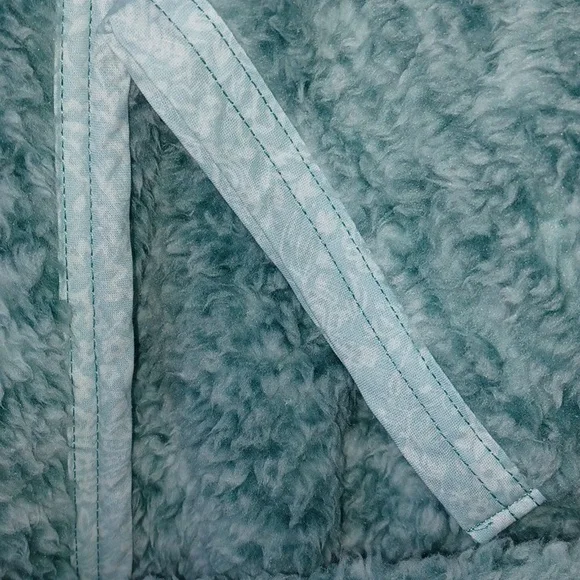 Vera Bradley Women's Eden Paisley Mint Fluffy Fleece Hooded Robe Size L/XL - Picture 3 of 6